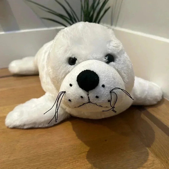 White stuffed seal. - Picture 1 of 3